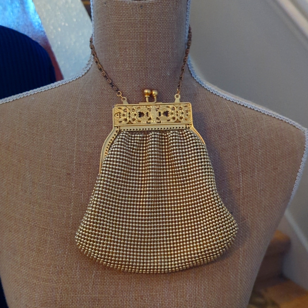 Gold vintage purse